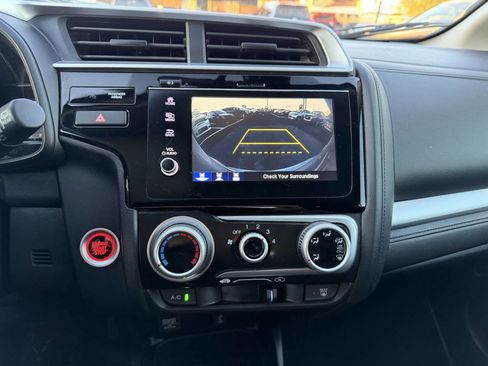 Used 2019 Honda Fit EX image 25
