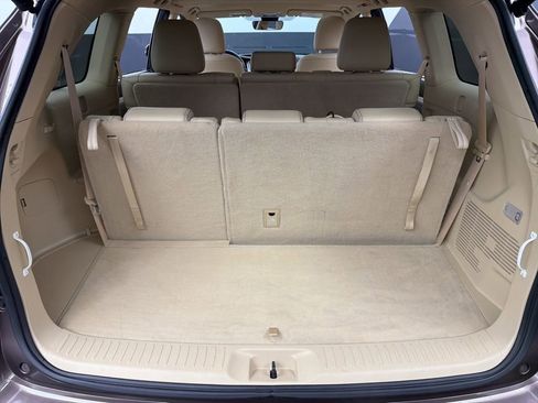 Used 2017 Toyota Highlander XLE image 38