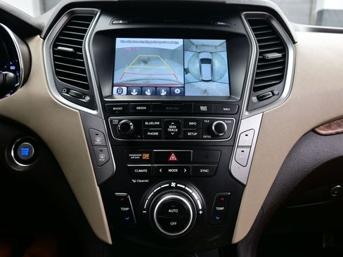 Used 2018 Hyundai Santa Fe Sport image 18