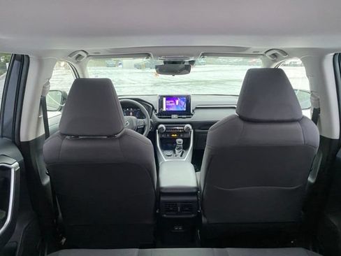 Used 2025 Toyota RAV4 XLE w/ Convenience Package AWD/4WD image 10