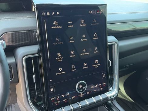 Used 2025 GMC Yukon Elevation w/ Elevation Premium Package RWD image 18