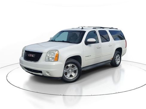 Used 2010 GMC Yukon XL SLT AWD/4WD image 1