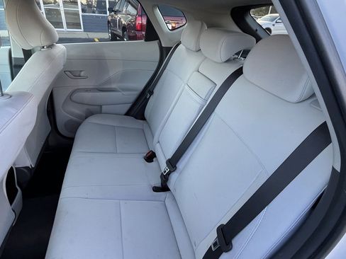 Used 2025 Hyundai Kona SEL image 17