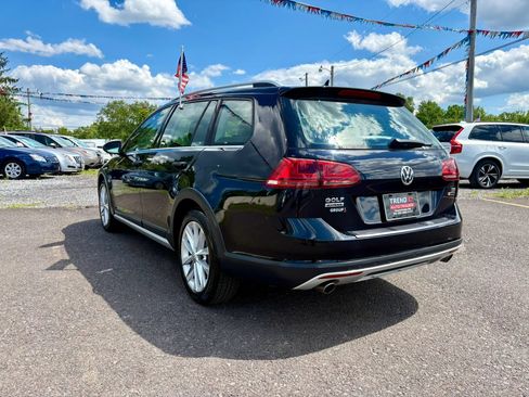 Used 2017 Volkswagen Golf Alltrack S AWD/4WD image 3