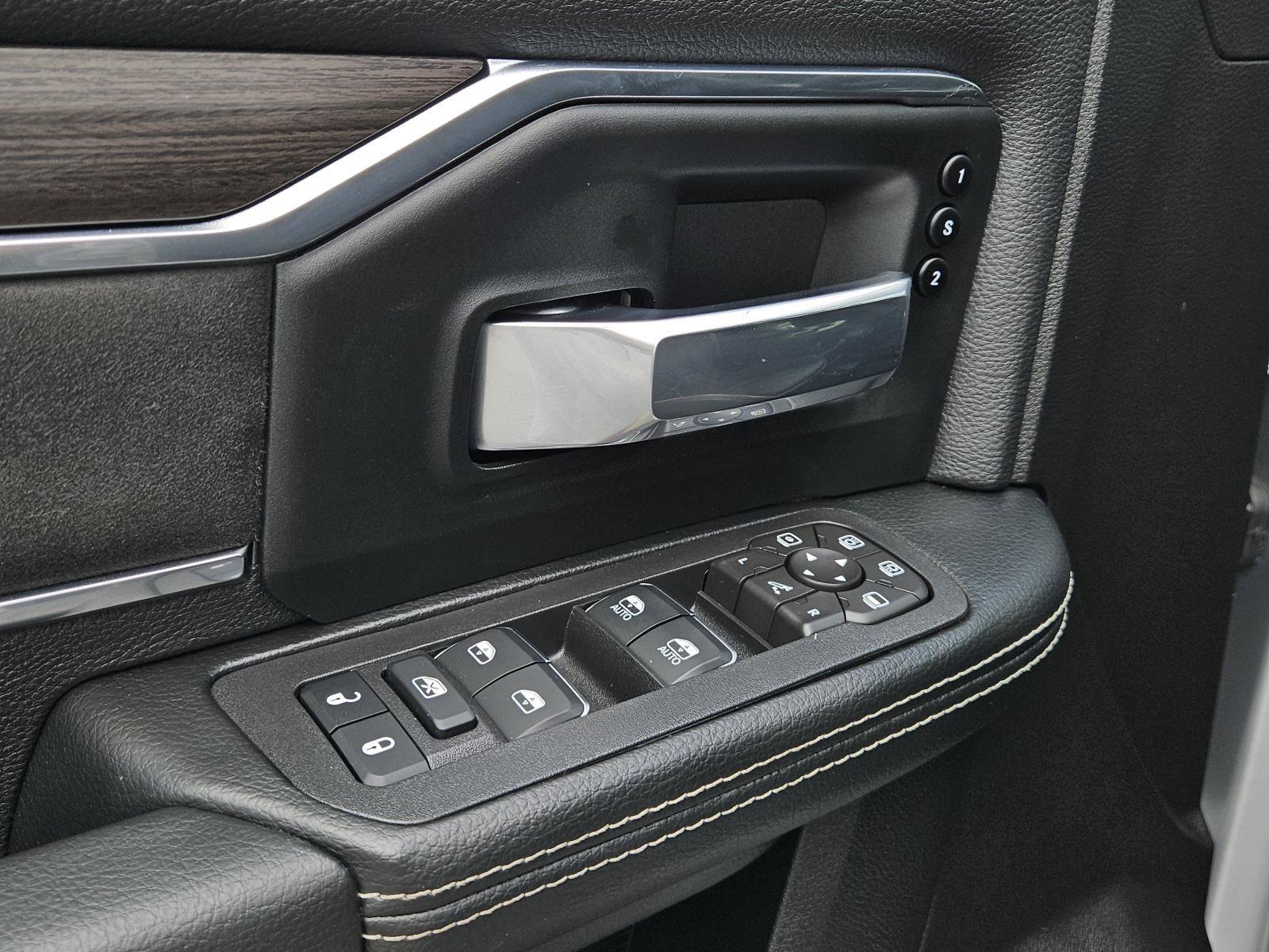 Used 2026 RAM 2500 Laramie AWD/4WD image 28