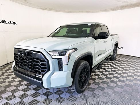 Used 2025 Toyota Tundra Limited image 7