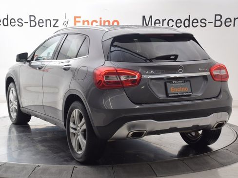 Used 2018 Mercedes-Benz GLA 250 4MATIC image 4