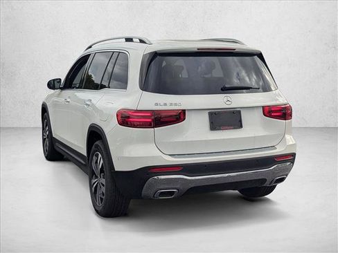 New 2026 Mercedes-Benz GLB 250 image 8