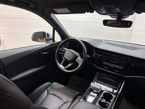 Used 2025 Audi Q7 3.0T Prestige image 33