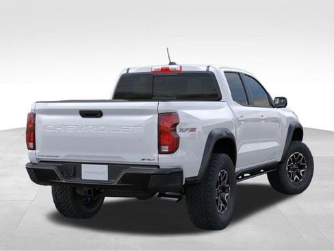 New 2026 Chevrolet Colorado ZR2 w/ Technology Package AWD/4WD image 4