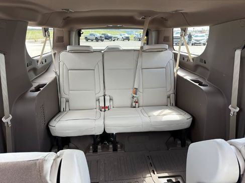 Used 2025 GMC Yukon XL Denali w/ Sun & Power Step Package AWD/4WD image 22