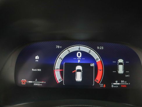Used 2023 Toyota Highlander Limited FWD image 15