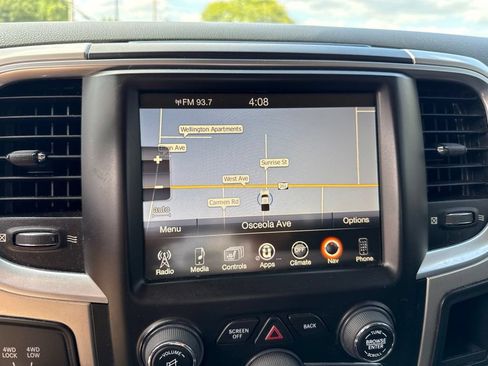 Used 2017 RAM 2500 Big Horn w/ Sport Appearance Group AWD/4WD image 7