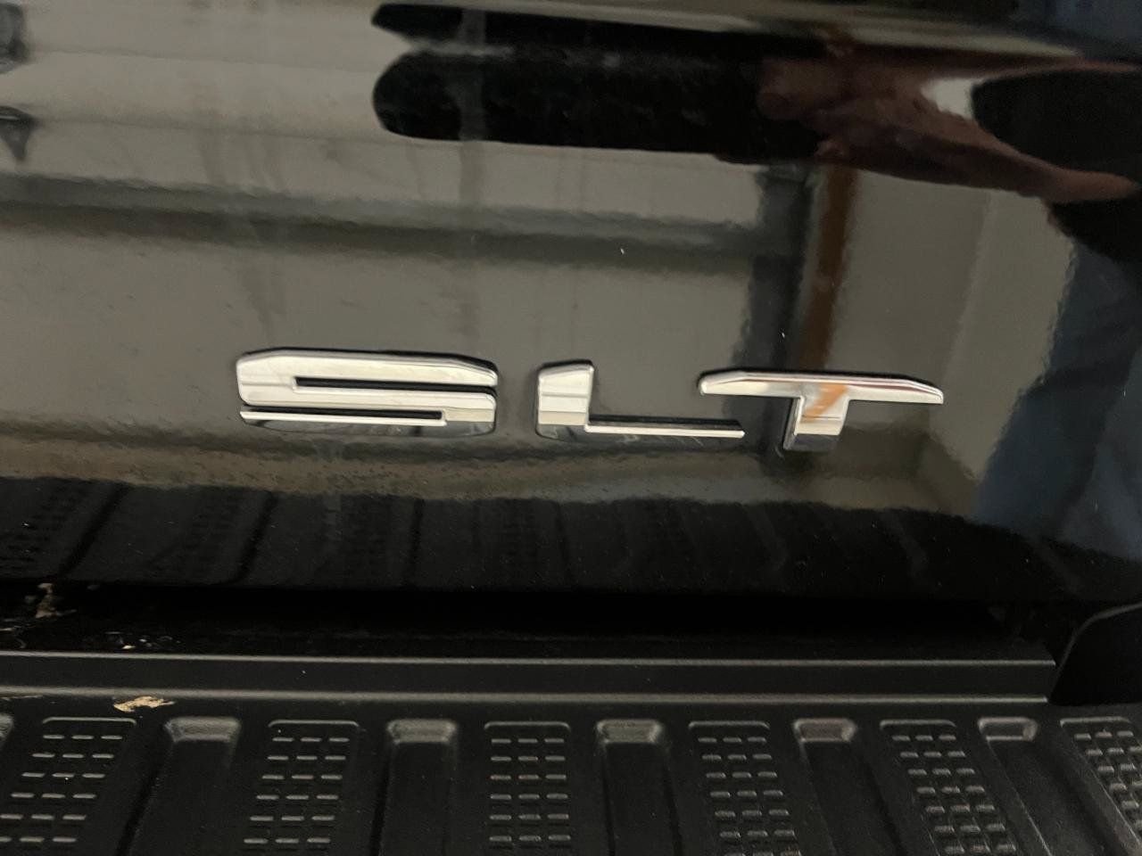 Used 2025 GMC Sierra 1500 SLT AWD/4WD image 66