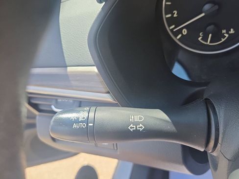 Used 2024 Nissan Altima 2.5 SV AWD/4WD image 29