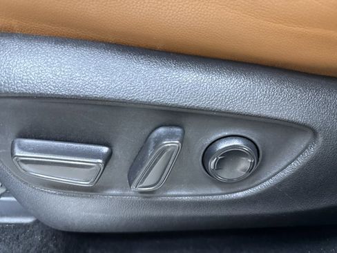 Used 2021 Toyota Highlander Platinum image 27