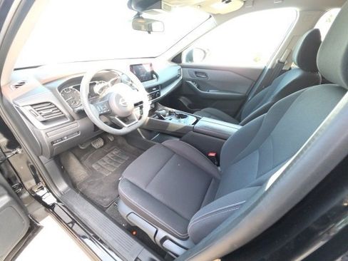 Used 2023 Nissan Rogue S image 12