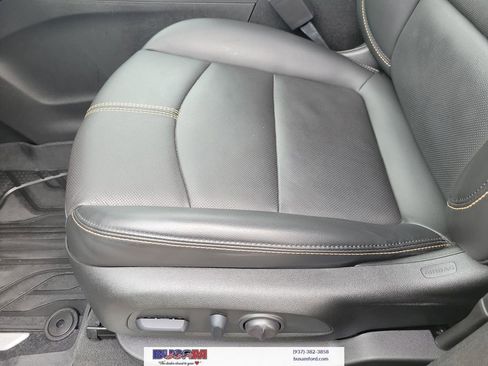 Used 2022 Chevrolet Equinox Premier FWD image 16