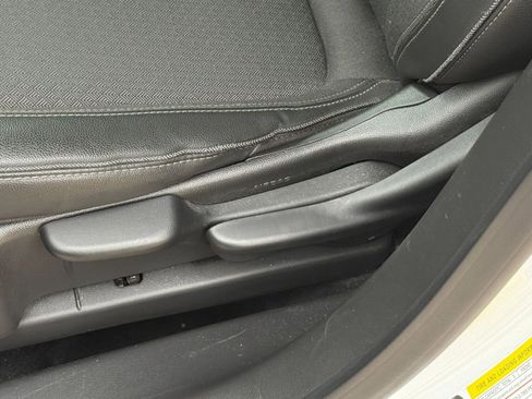 Used 2025 Buick Encore GX Preferred image 23