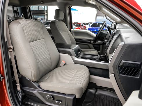 Used 2015 Ford F150 XLT w/ Equipment Group 302A Luxury RWD image 31