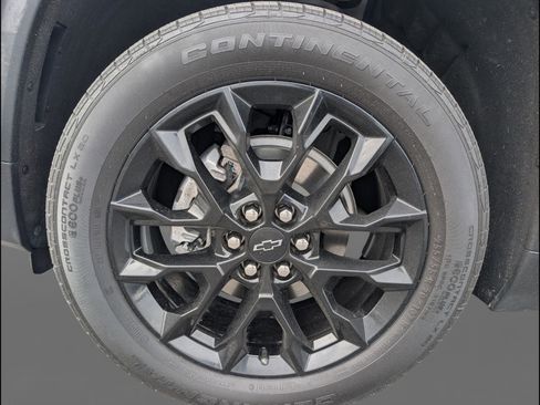 Used 2025 Chevrolet Traverse LT w/ Midnight/Sport Edition FWD image 25