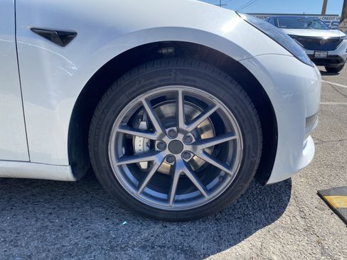 Used 2022 Tesla Model 3 Long Range image 27