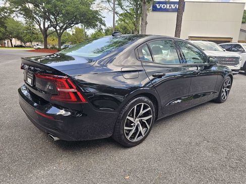 Used 2020 Volvo S60 T6 Momentum AWD/4WD image 4