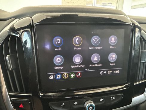 Used 2023 Chevrolet Traverse LT w/ LPO, Floor Liner Package AWD/4WD image 15
