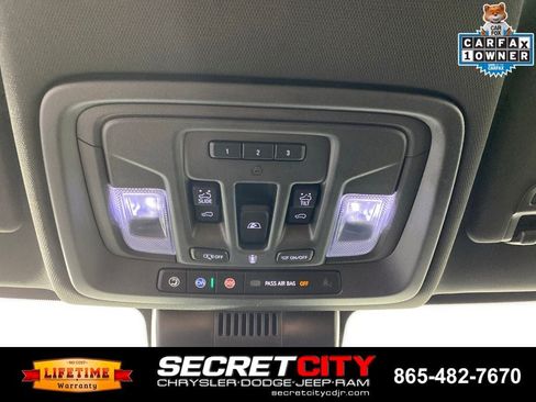 Used 2024 Chevrolet Silverado 1500 High Country w/ High Country Premium Package AWD/4WD image 19