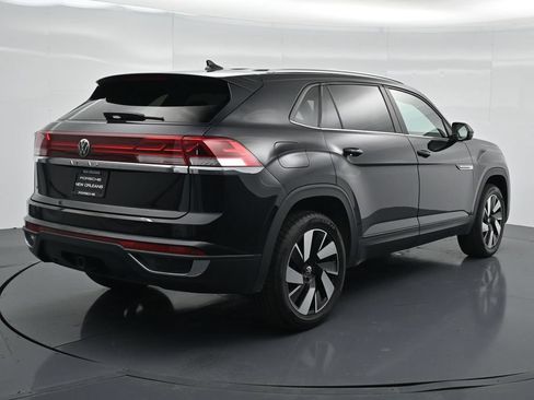 Used 2024 Volkswagen Atlas Cross Sport SE FWD image 7