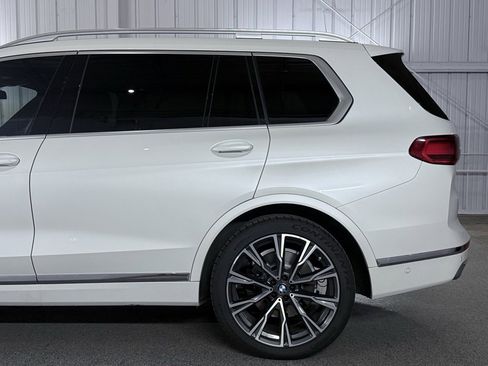 Used 2021 BMW X7 xDrive40i w/ Premium Package 2 image 13