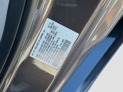 Used 2017 Honda Odyssey EX-L image 35