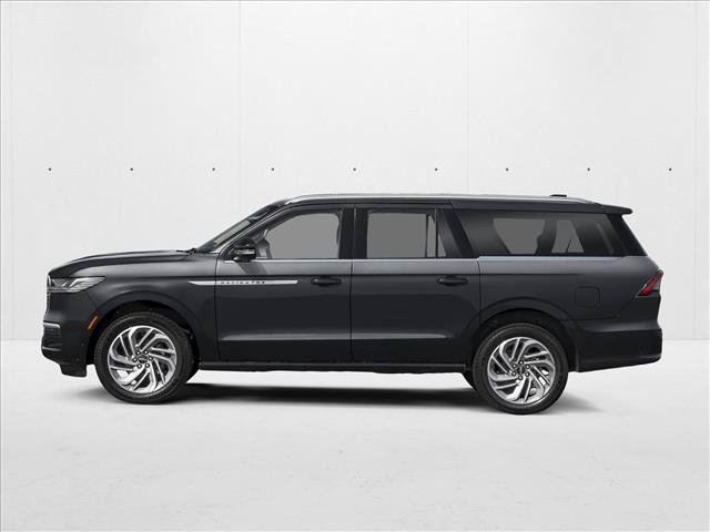 New 2026 Lincoln Navigator L Black Label AWD/4WD image 3