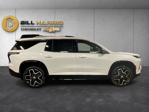 New 2026 Chevrolet Traverse High Country w/ LPO, Floor Liner Package AWD/4WD image 10