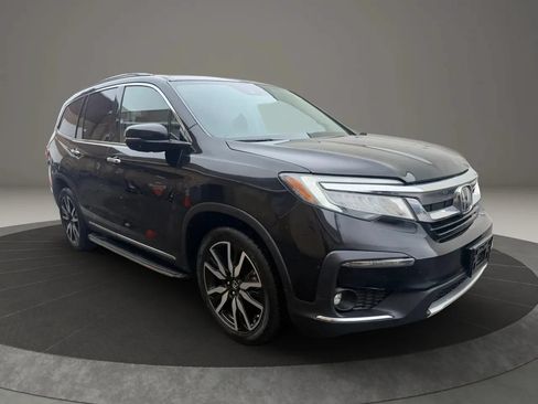 Used 2019 Honda Pilot Touring image 3