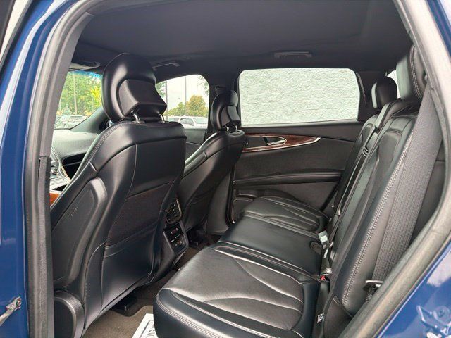 Used 2019 Lincoln Nautilus Reserve FWD image 15