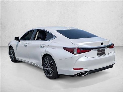 Used 2024 Lexus ES 350 w/ Premium Package image 8