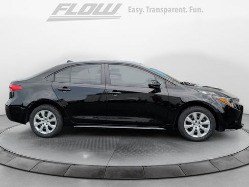 Used 2024 Toyota Corolla LE FWD image 10