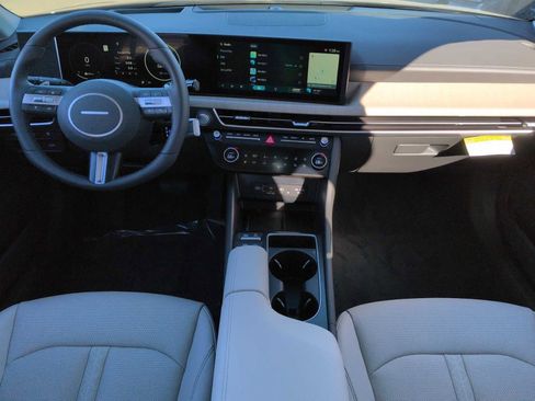 New 2025 Hyundai Sonata Limited image 15