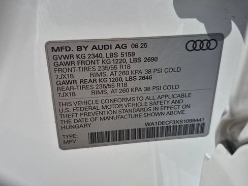 Certified 2025 Audi Q3 2.0T Premium w/ Convenience Package AWD/4WD image 24