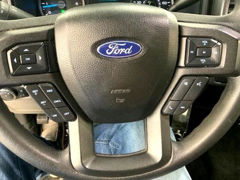 Used 2017 Ford F150 XLT image 18