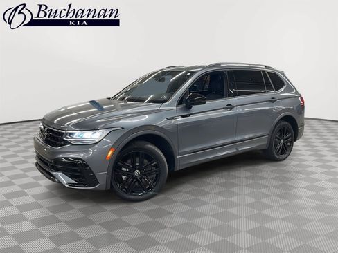 Used 2022 Volkswagen Tiguan SE R-Line AWD/4WD image 1