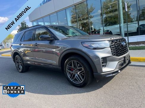 Used 2025 Ford Explorer ST-Line w/ ST-Line Street Pack AWD/4WD image 1