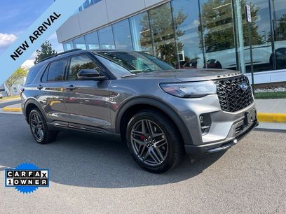 Used 2025 Ford Explorer ST-Line w/ ST-Line Street Pack