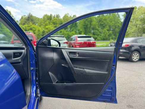 Used 2016 Toyota Corolla S Premium image 13