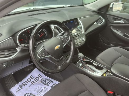Used 2022 Chevrolet Malibu RS image 23