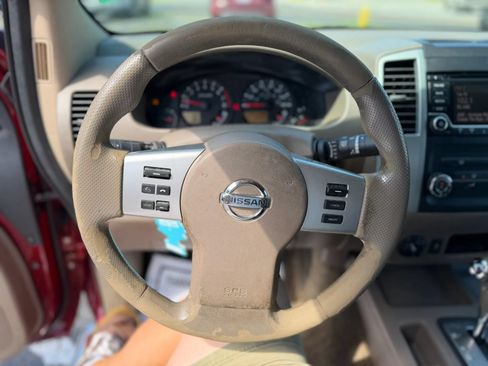 Used 2016 Nissan Frontier SV AWD/4WD image 12