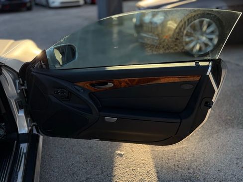 Used 2009 Mercedes-Benz SL 550 image 11