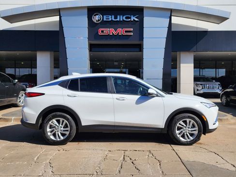 New 2026 Buick Envista Preferred w/ Convenience I Package image 3