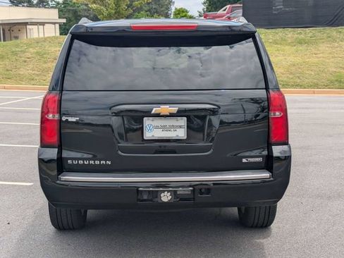 Used 2018 Chevrolet Suburban Premier RWD image 5